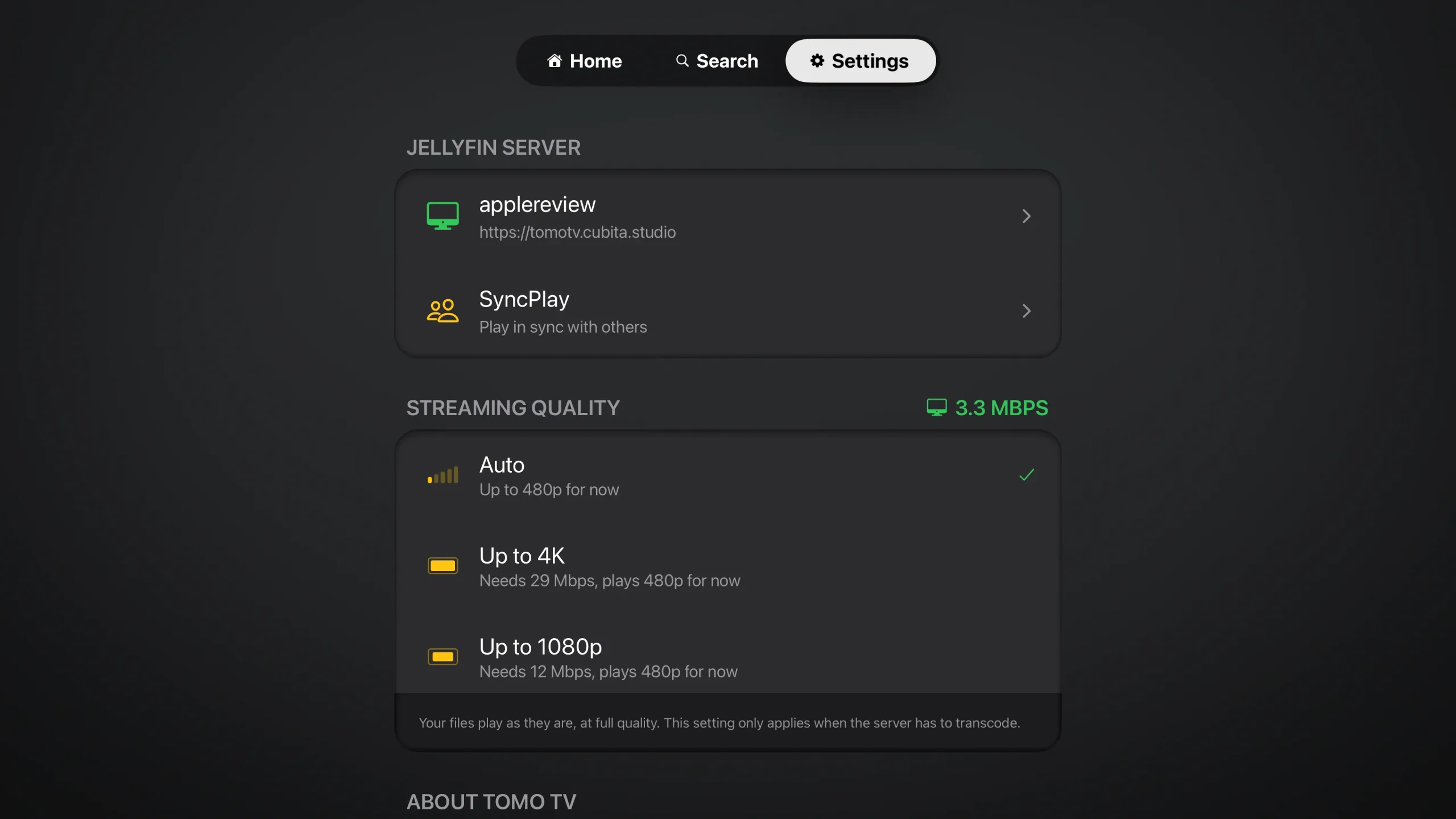 Tomo TV Settings on Apple TV: the connected Jellyfin server and a SyncPlay row above a Streaming Quality section with the measured link at its head and Auto ticked